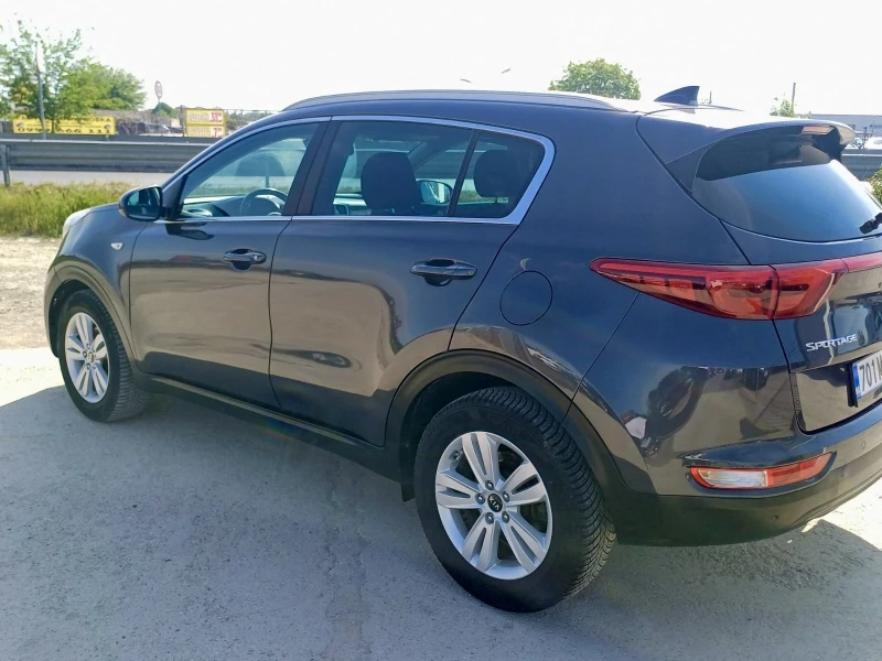Kia Sportage, снимка 5 - Автомобили и джипове - 50176805