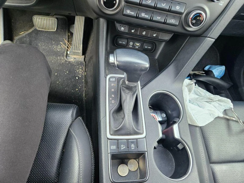 Kia Sportage Diesel 2WD Prestige  * НАЙ-ДОБРА ЦЕНА В БЪЛГАРИЯ* , снимка 10 - Автомобили и джипове - 52034633