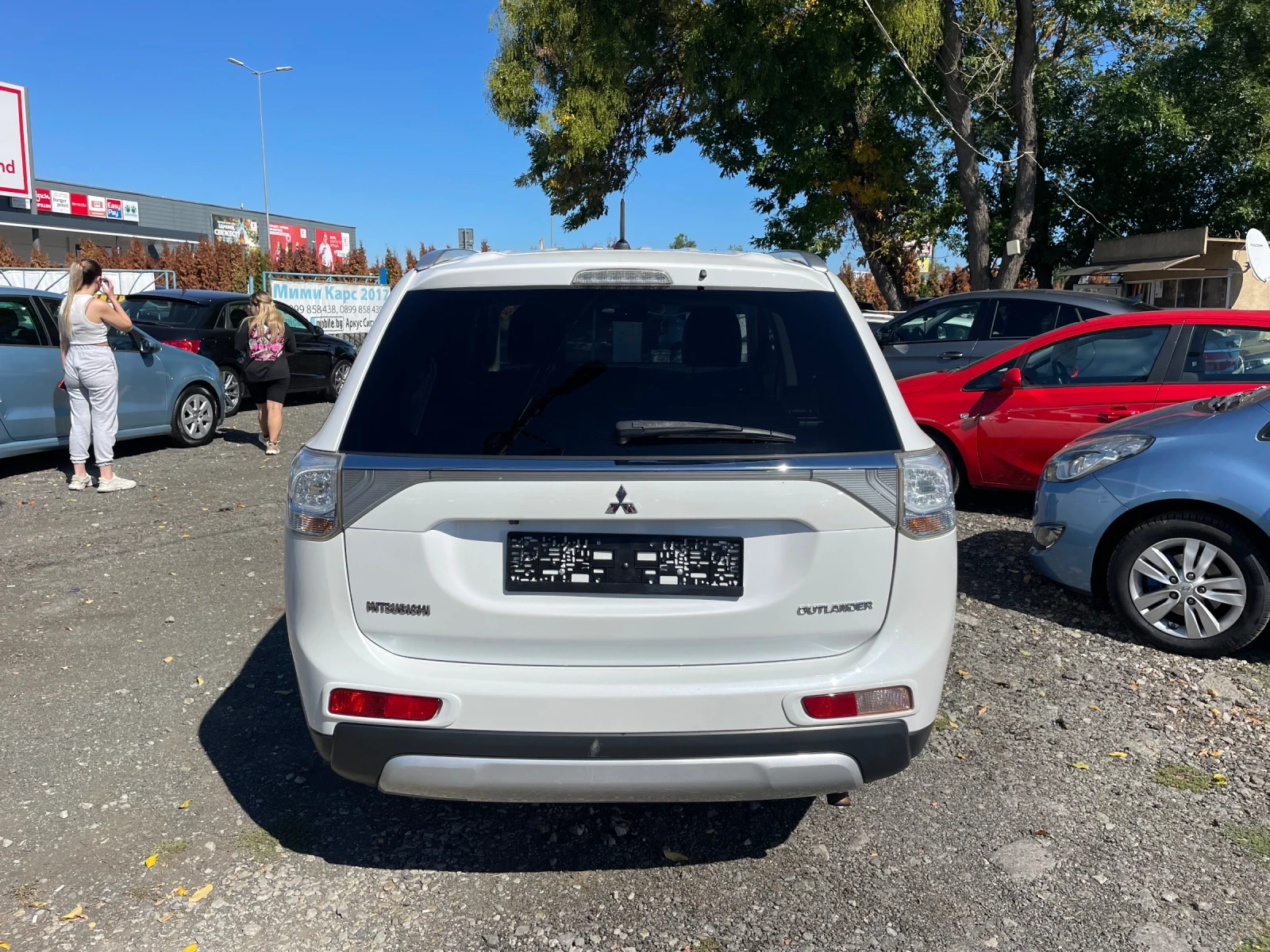 Mitsubishi Outlander 2.2D 4x4 CH AUTOMAT NAVI 7m Face - изображение 5