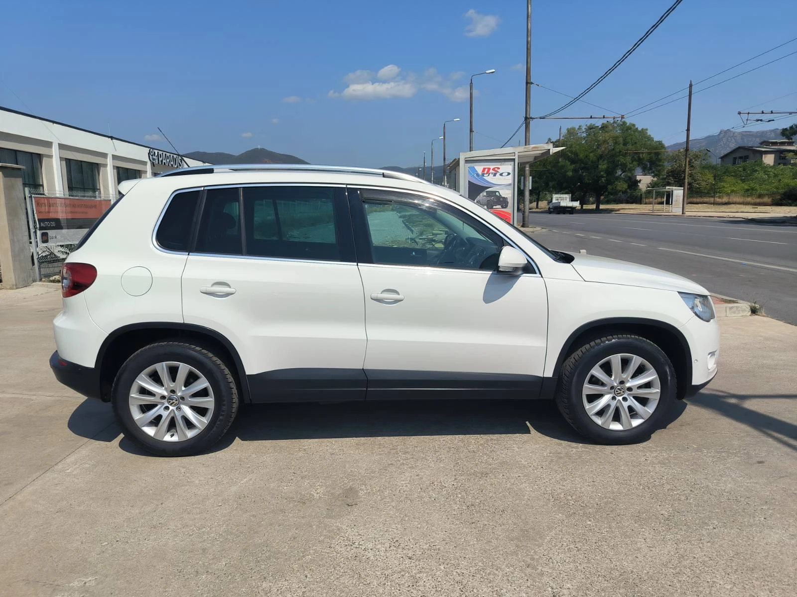 VW Tiguan 1.4-4-Motion-6sk-Navi-Euro-5A - изображение 4