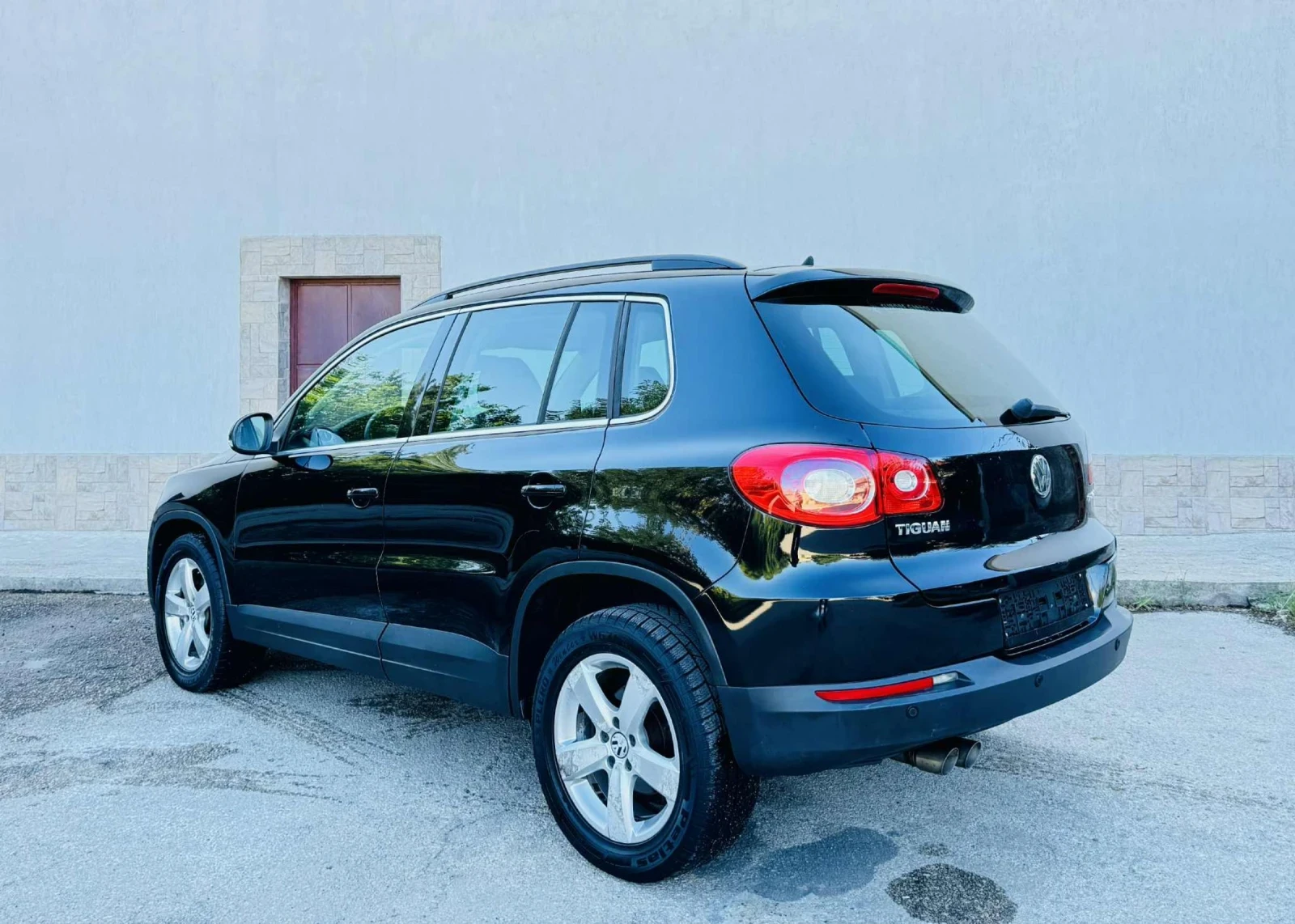 VW Tiguan 4Х4* HYALINE  - изображение 6