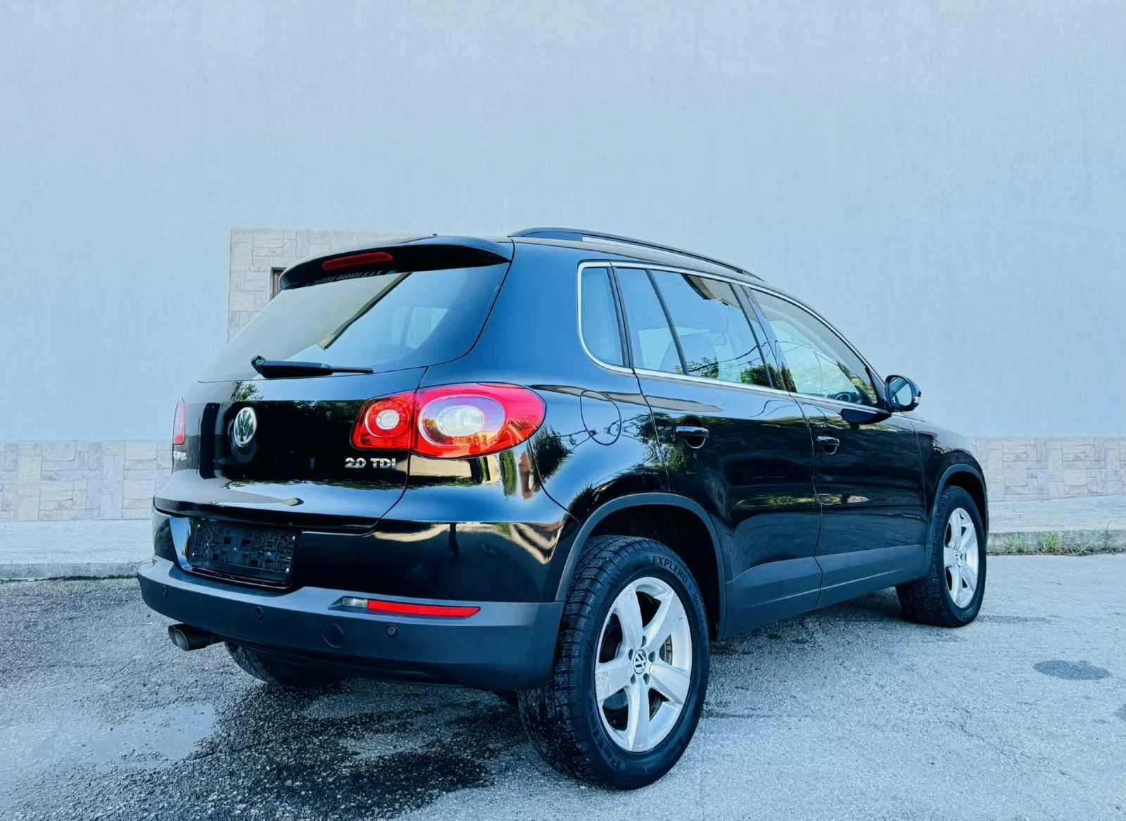 VW Tiguan 4Х4* HYALINE  - изображение 7