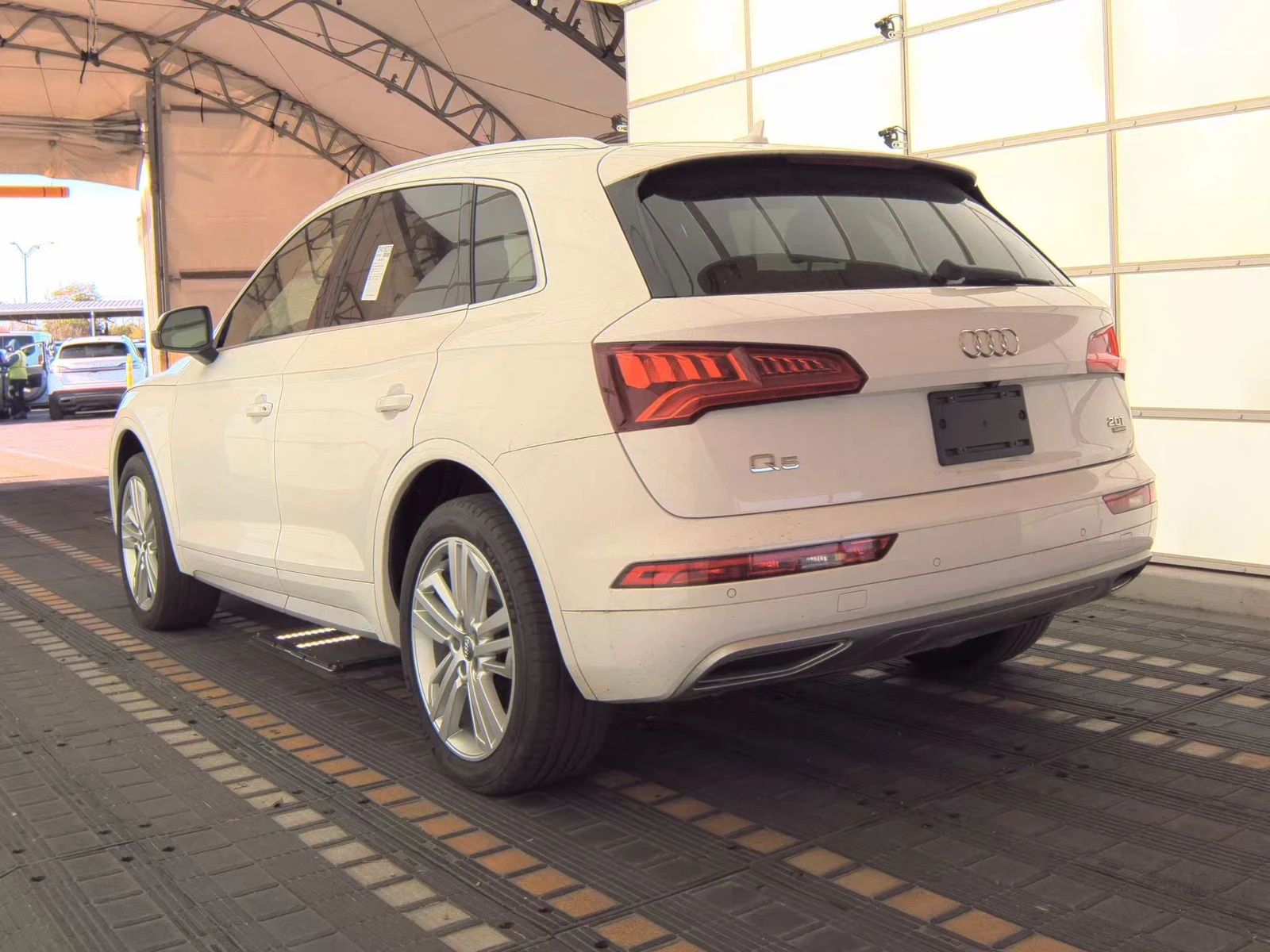 Audi Q5 2.0T* PREMIUM* PLUS* MATRIX* * * 360 | Mobile.bg   4