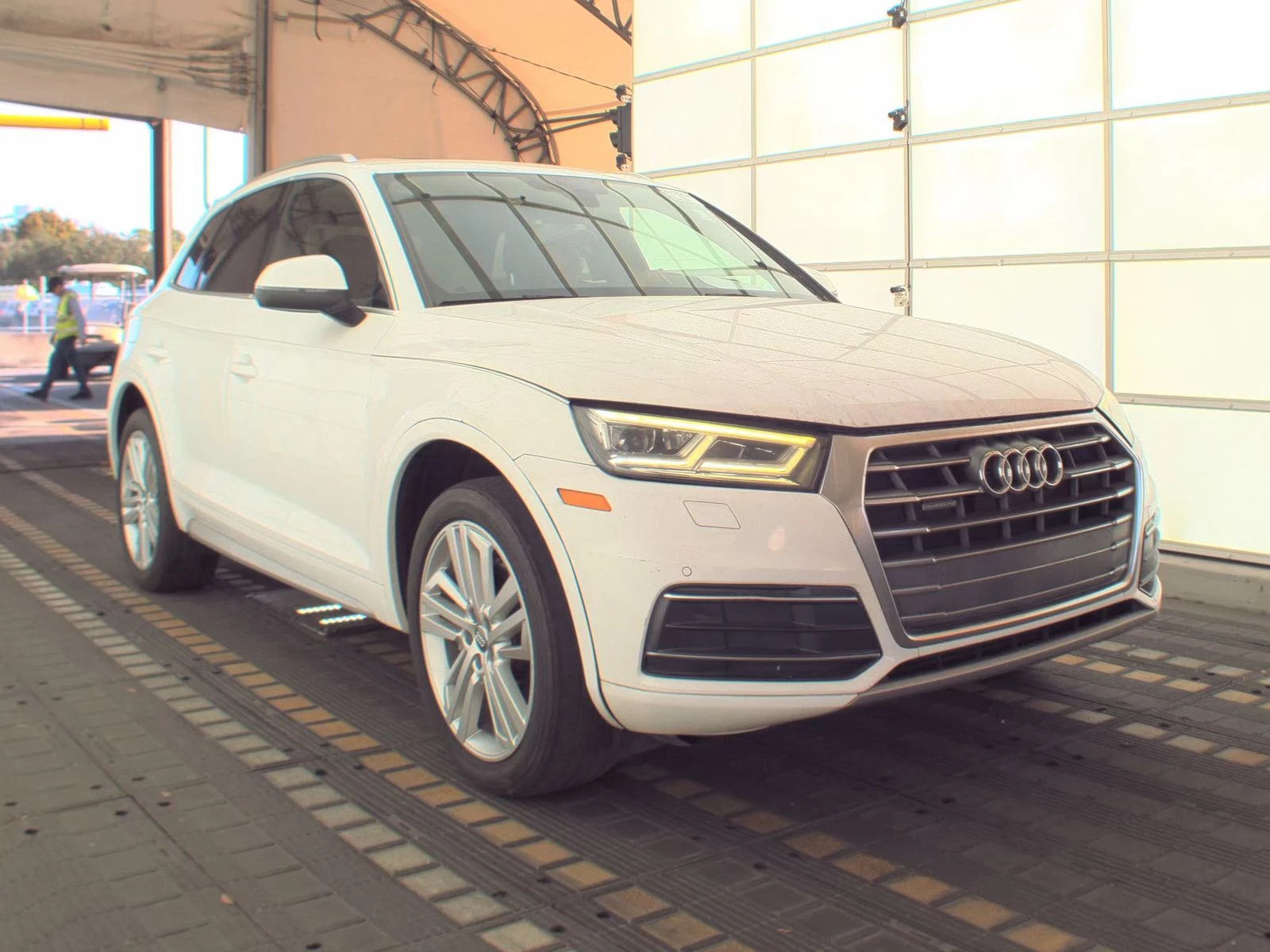 Audi Q5 2.0T* PREMIUM* PLUS* MATRIX* * * 360 | Mobile.bg   3