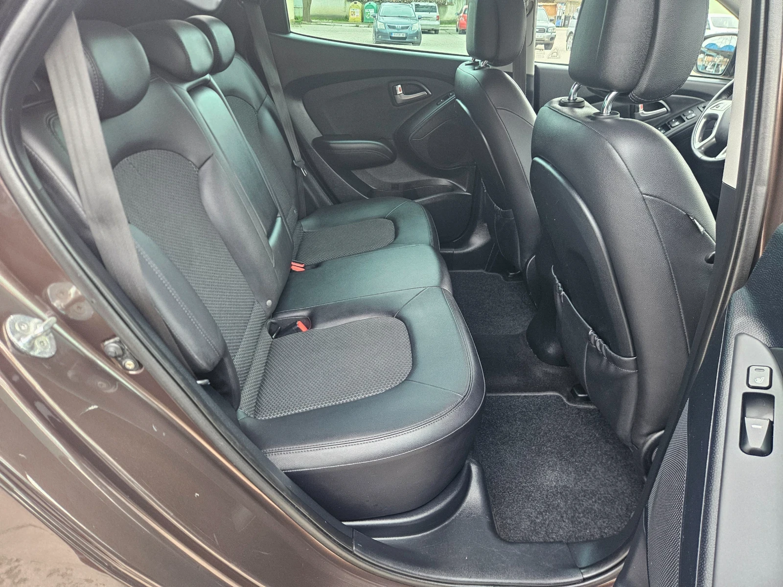 Hyundai IX35 120000.km , снимка 16 - Автомобили и джипове - 54021947