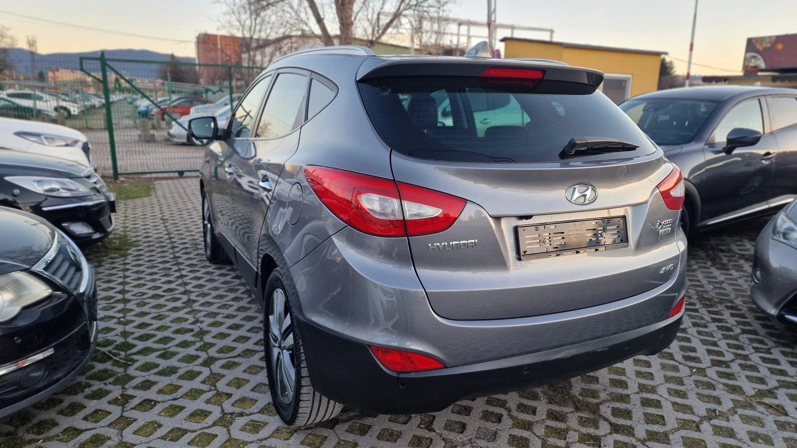 Hyundai IX35 2.0Crdi 4WD Premium Vertex ���� �������� | Mobile.bg � ����������� 5