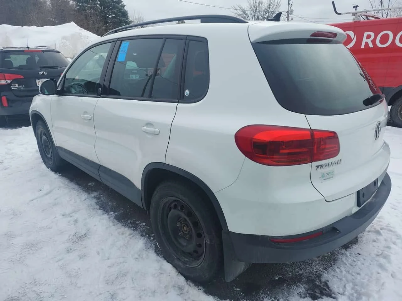 VW Tiguan WOLFSBURG EDITION * ПОДГРЕВИ* 2 КЛЮЧА* CARFAX *  - изображение 4