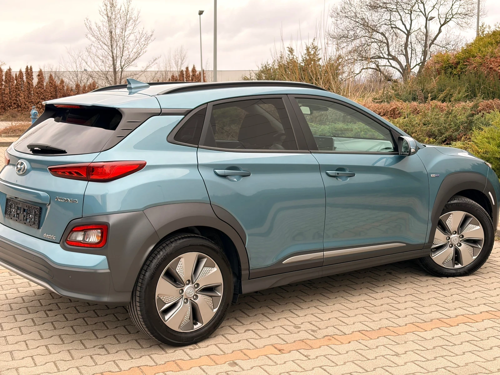 Hyundai Kona FACELIFT!!! 64KW 204 pc PREMIUM!!!100%SOH, снимка 5 - Автомобили и джипове - 53890630