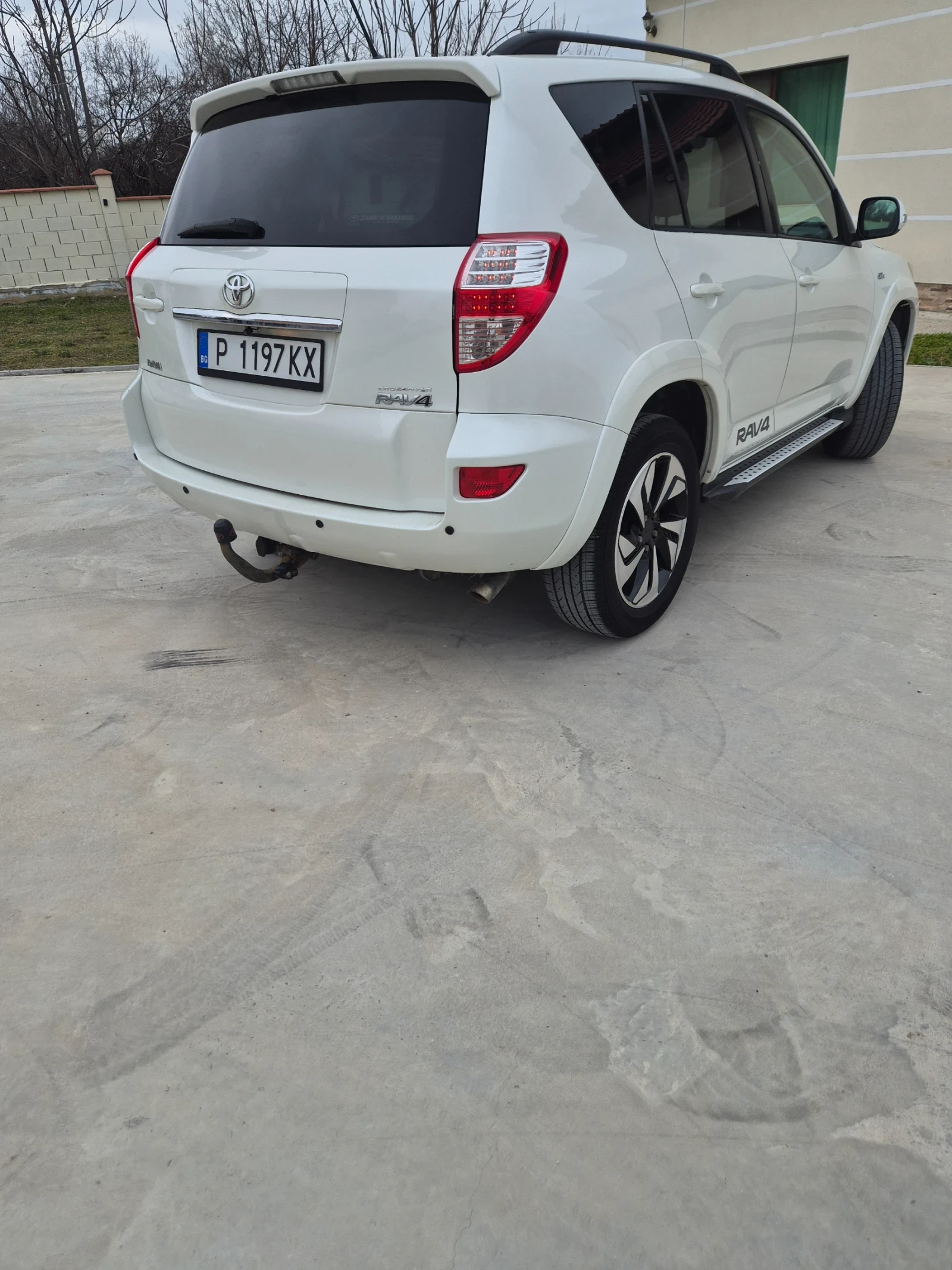 Toyota Rav4 2.0, снимка 2 - Автомобили и джипове - 53926087