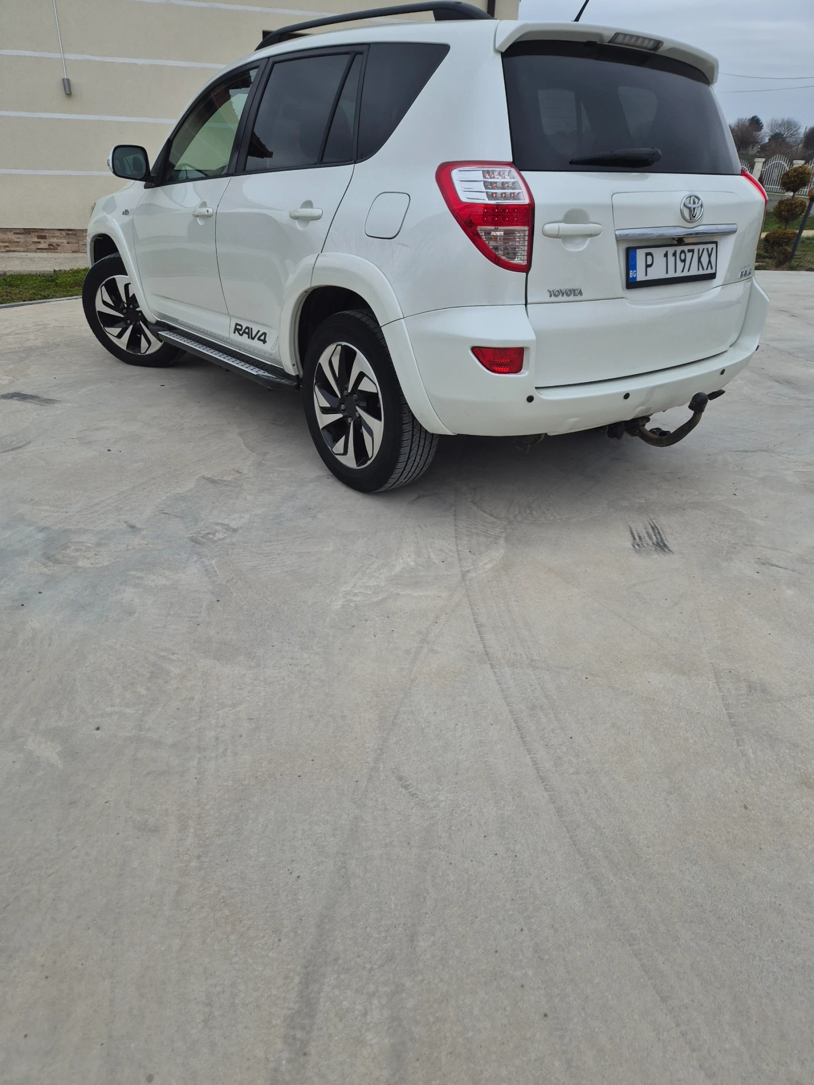 Toyota Rav4 2.0, снимка 3 - Автомобили и джипове - 53926087