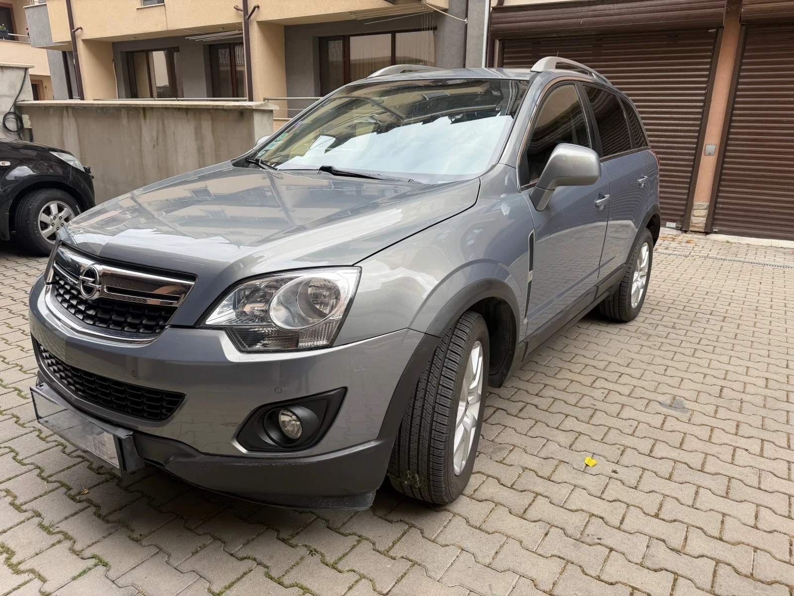 Opel Antara 2.2TDI Facelift Navi, снимка 2 - Автомобили и джипове - 54893171