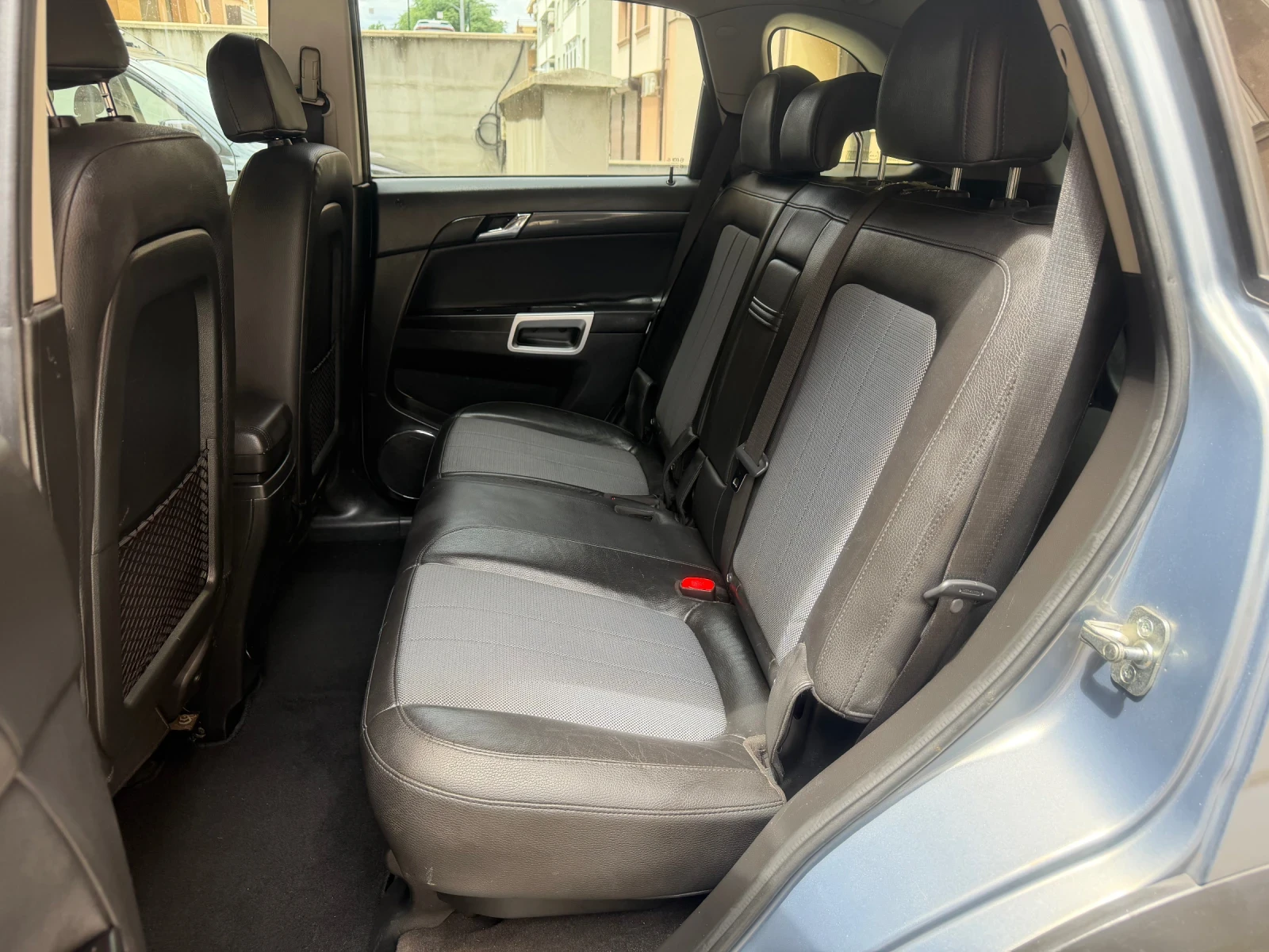 Opel Antara 2.2TDI Facelift Navi, снимка 11 - Автомобили и джипове - 54893171