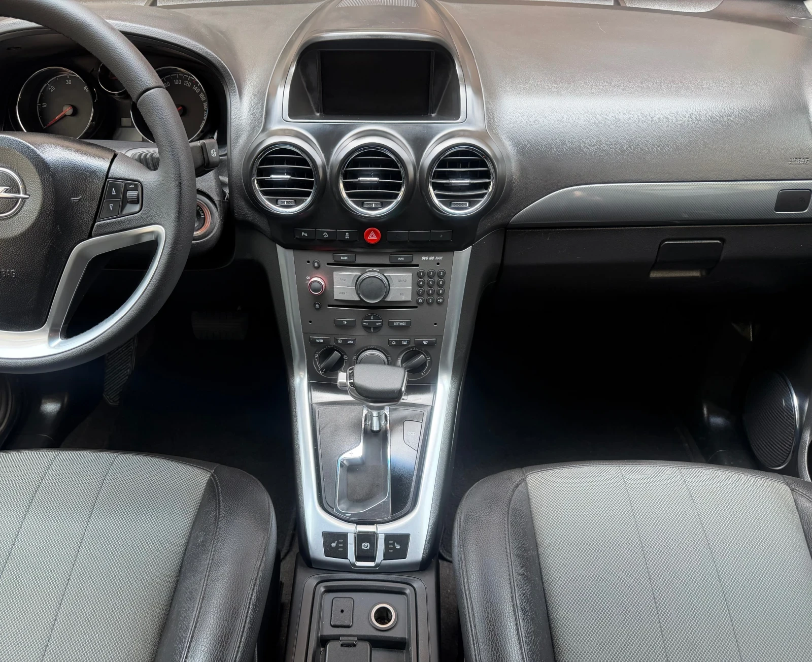 Opel Antara 2.2TDI Facelift Navi, снимка 12 - Автомобили и джипове - 54893171