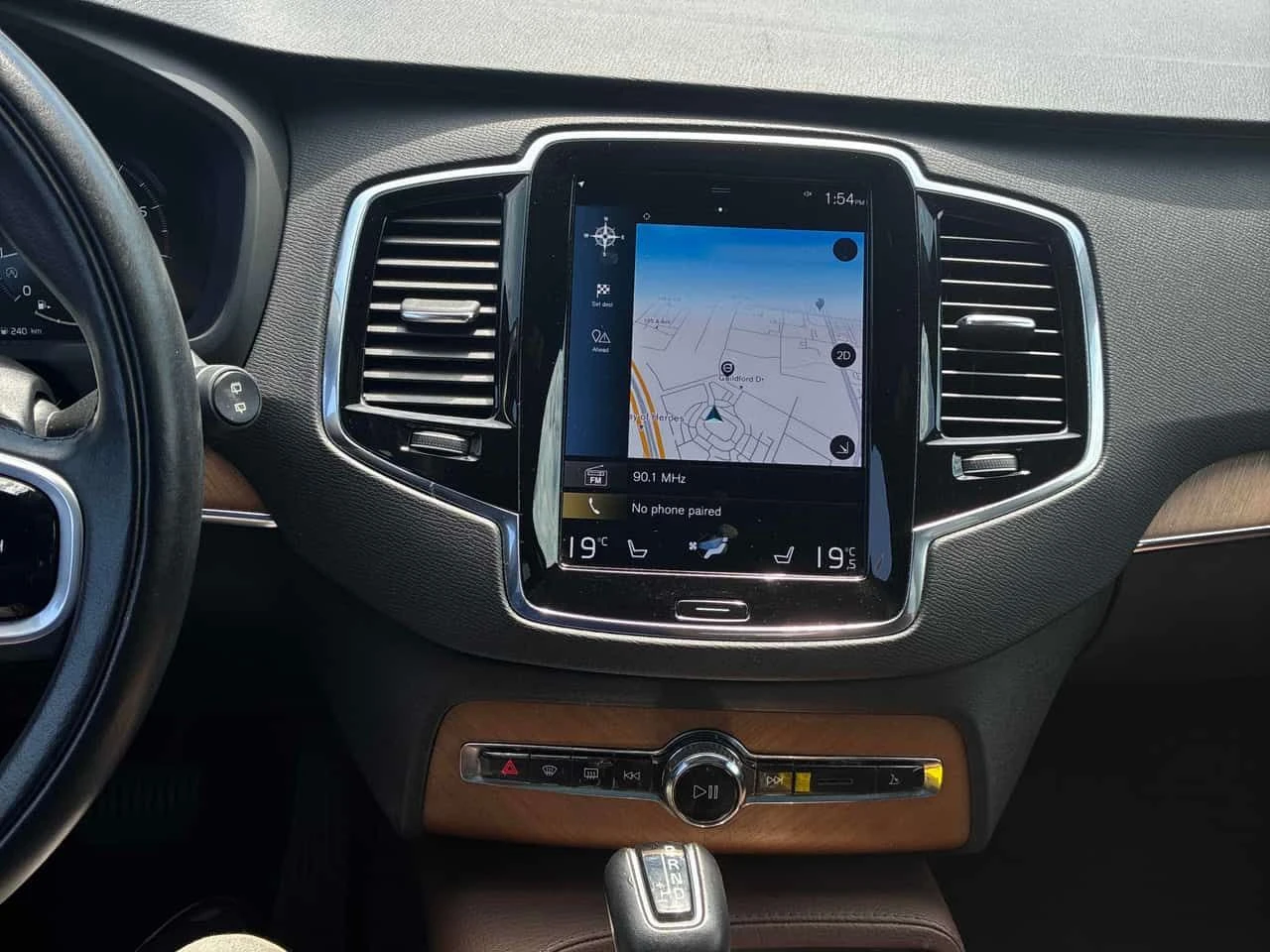 Volvo Xc90  MOMENTUM / LED / 360 / B&W / MEMORY , снимка 11 - Автомобили и джипове - 55472347
