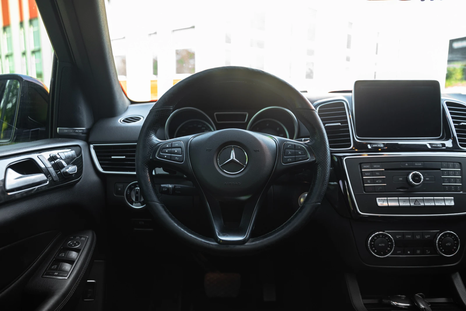 Mercedes-Benz GLE 350 4matic , снимка 10 - Автомобили и джипове - 55692193