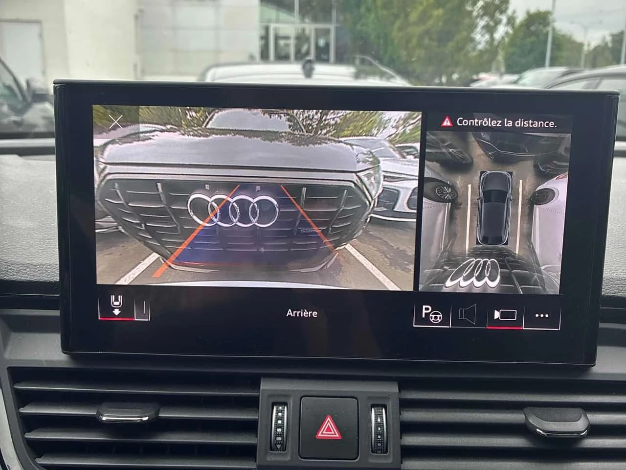 Audi SQ5  Technik / 360 / Distronic / B&O / Carfax , снимка 14 - Автомобили и джипове - 56349039