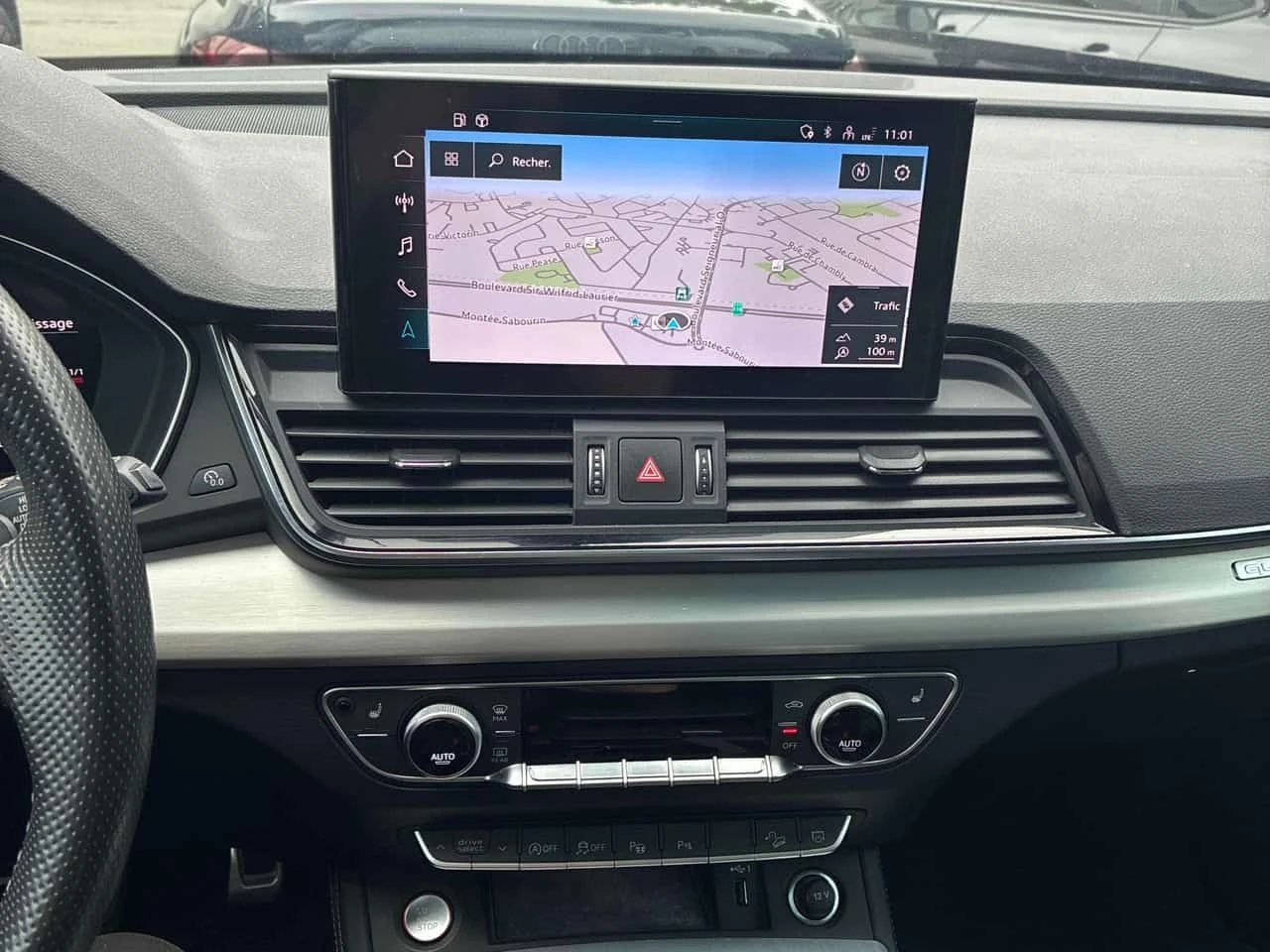 Audi SQ5  Technik / 360 / Distronic / B&O / Carfax , снимка 9 - Автомобили и джипове - 56349039