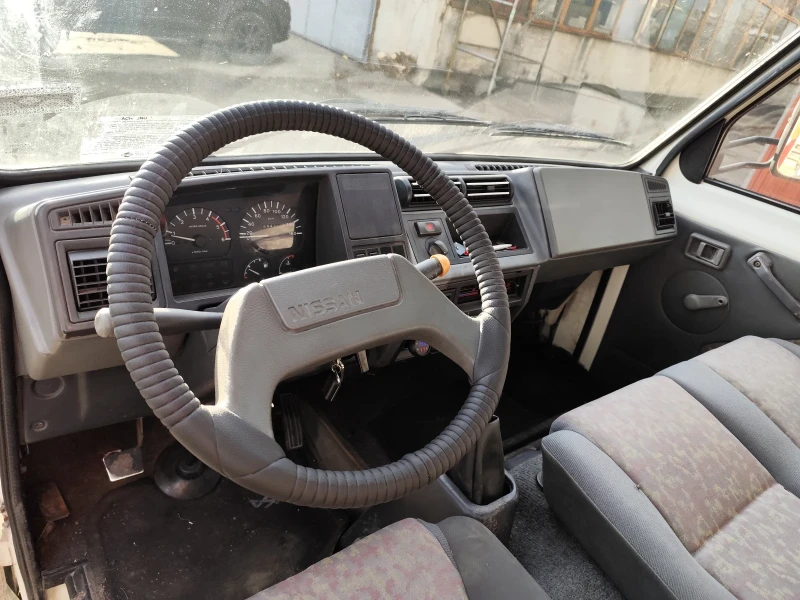 Nissan Trade 3.0 D, снимка 6 - Бусове и автобуси - 48005577