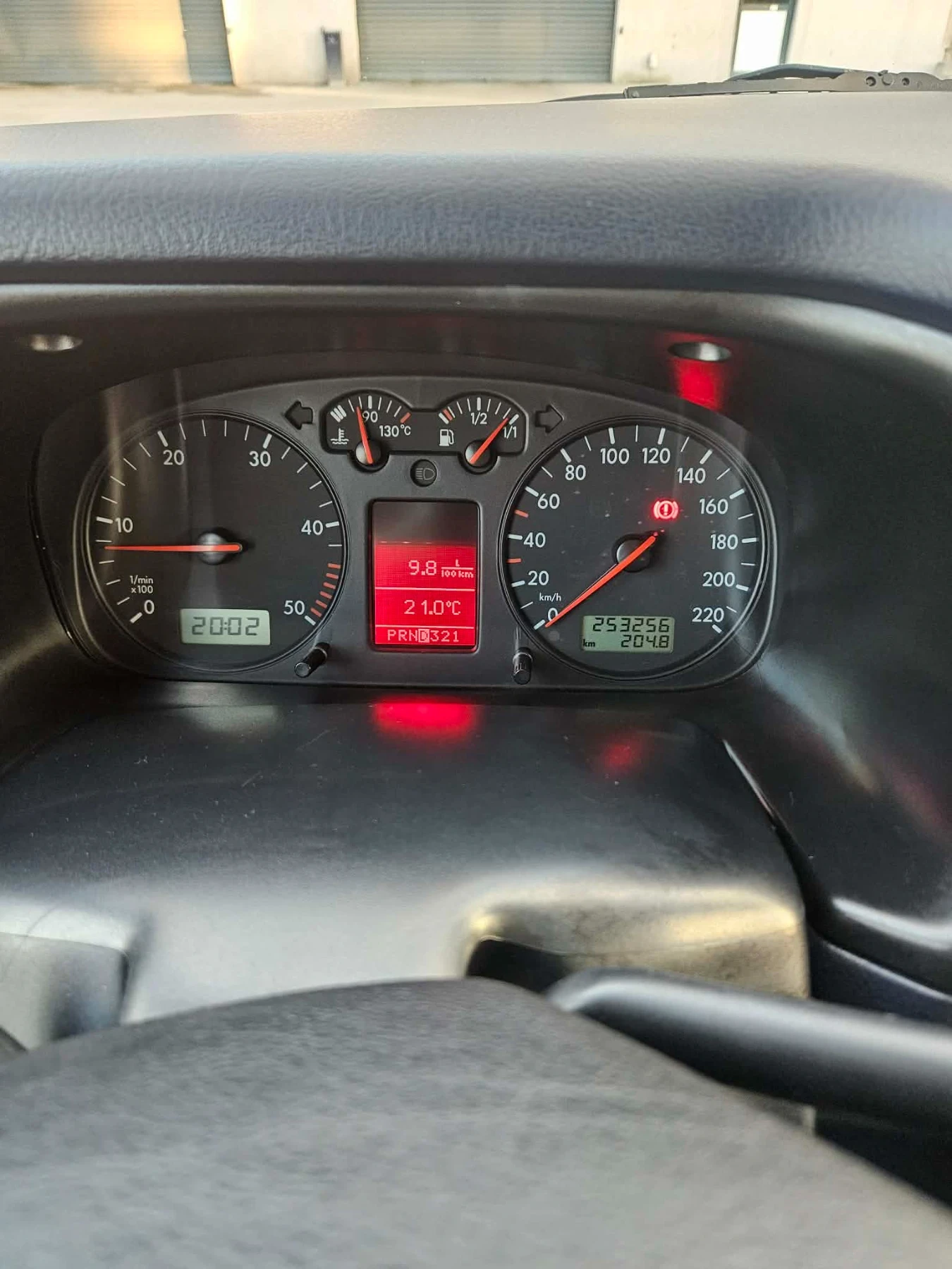 VW Caravelle, снимка 7 - Бусове и автобуси - 54864498