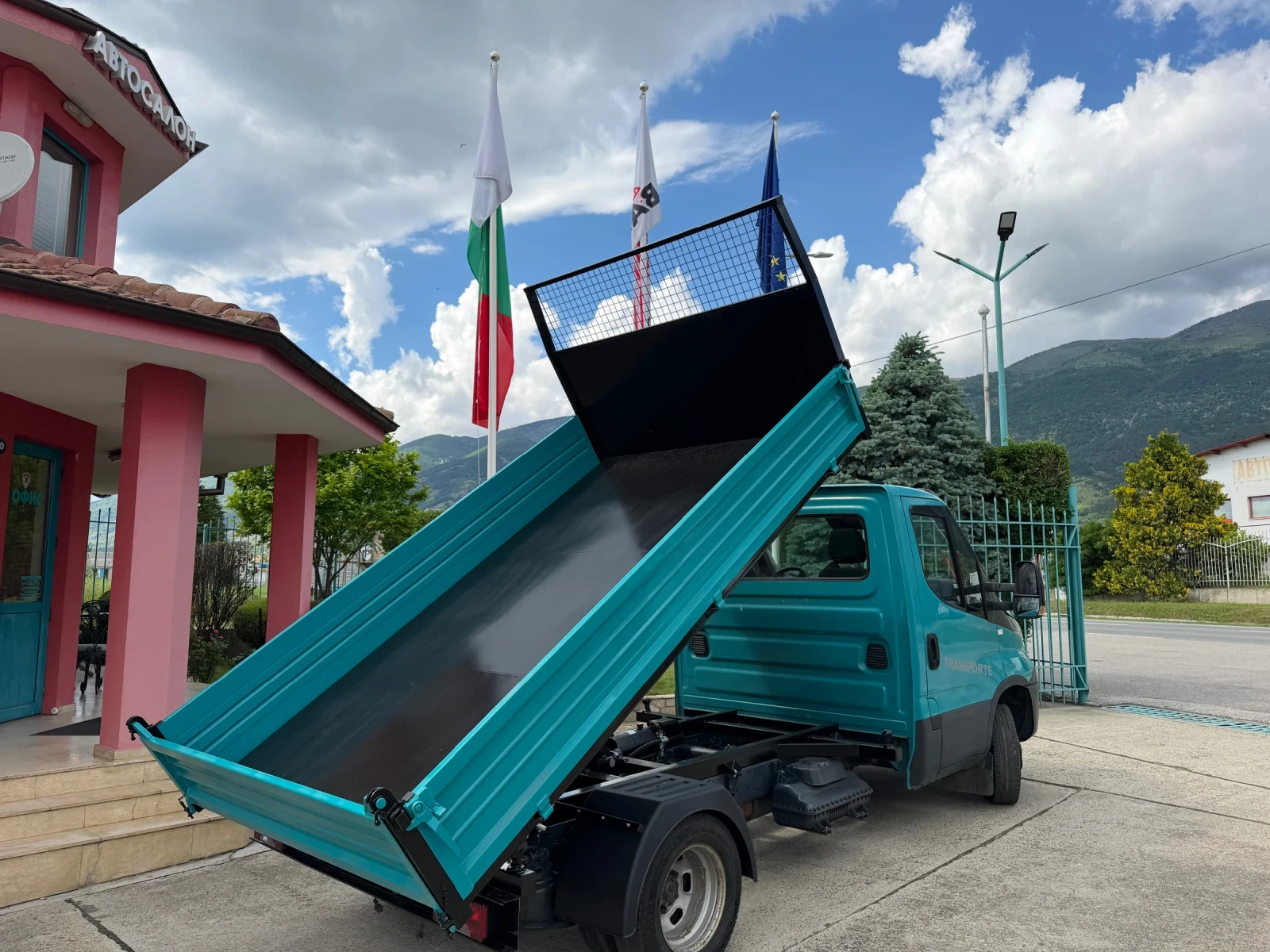Iveco Daily 35C21* 3.0HPI* Климатик* Тристранен самосвал, снимка 10 - Бусове и автобуси - 54660827