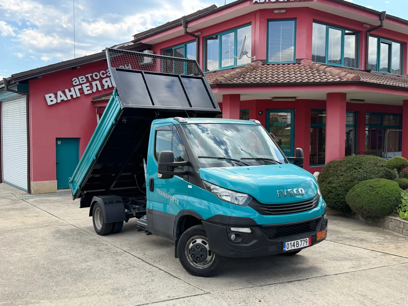 Iveco Daily 35C21* 3.0HPI* Климатик* Тристранен самосвал, снимка 13 - Бусове и автобуси - 54660827