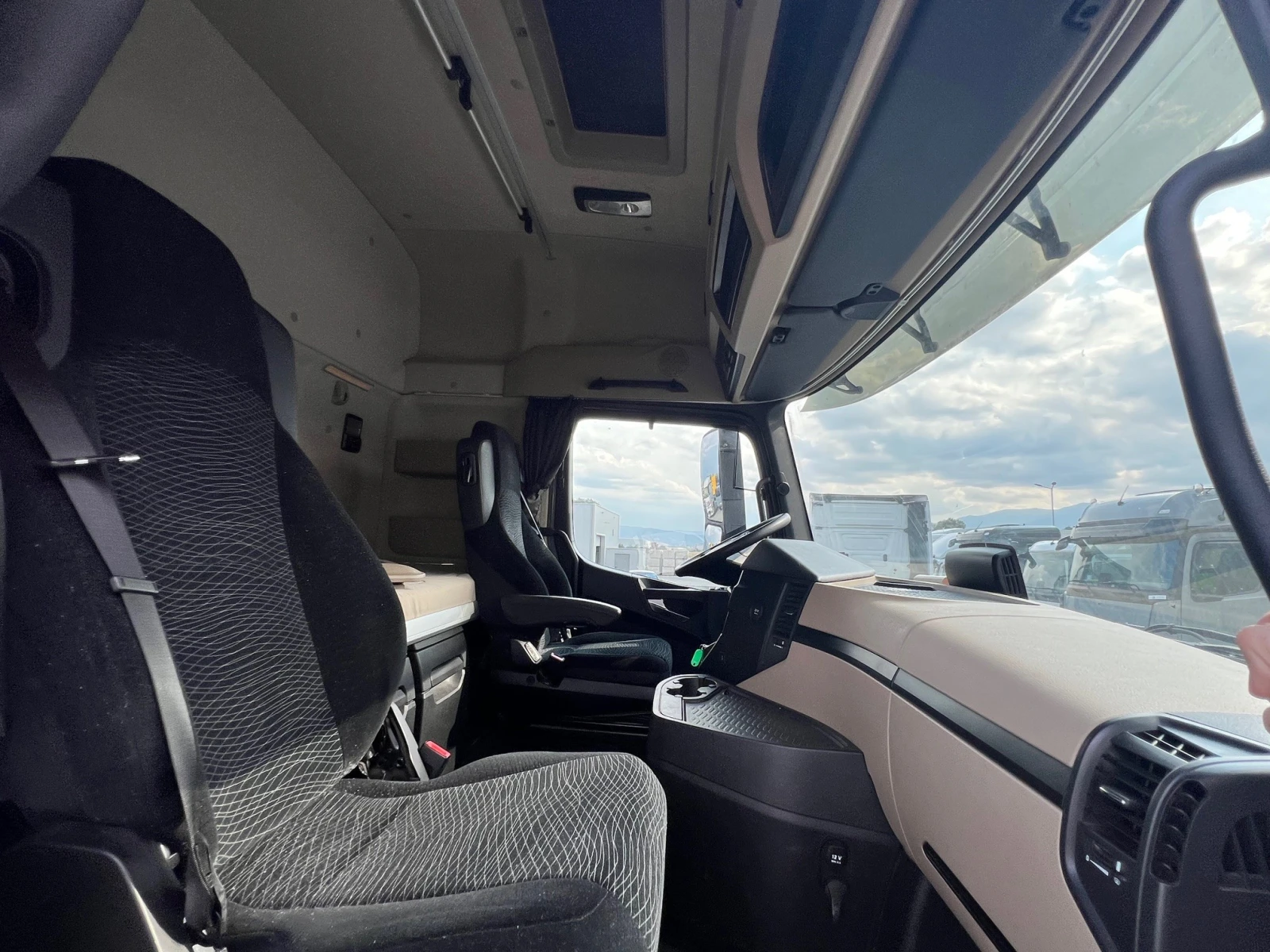 Mercedes-Benz Actros 1851 BIG SPACE - изображение 8