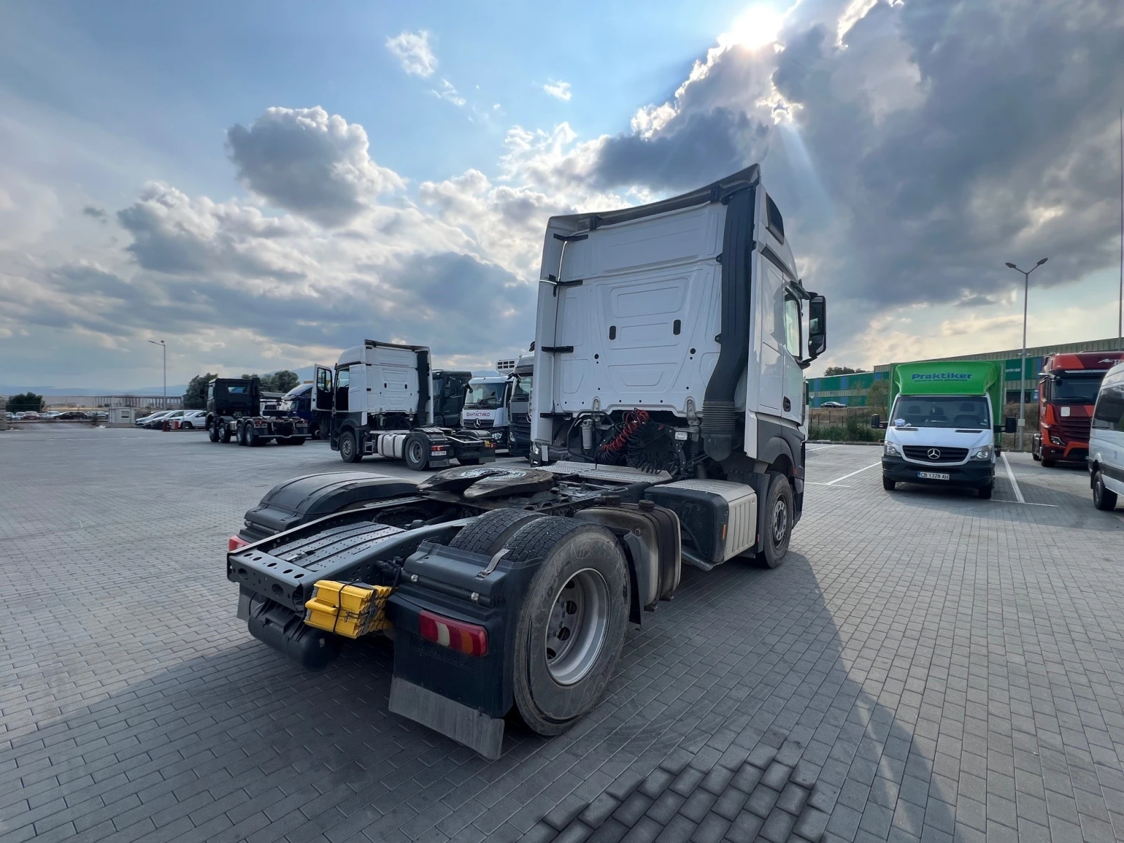 Mercedes-Benz Actros 1851 BIG SPACE - изображение 4