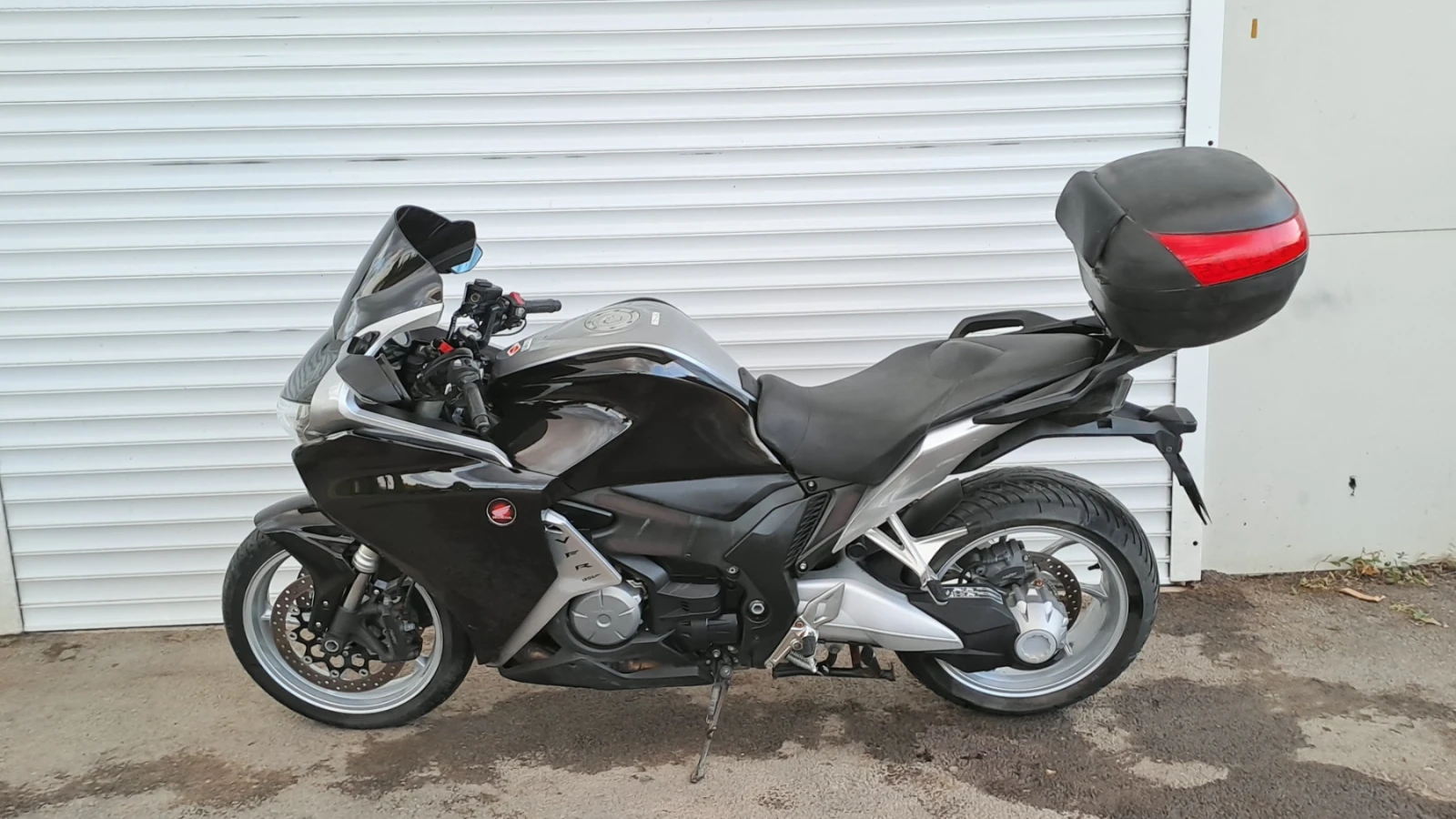 Honda Vfr 1200F V4 170PS Automatik, снимка 2 - Мотоциклети и мототехника - 55184752