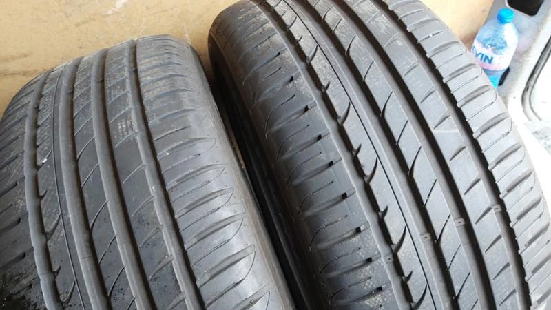 Гуми Летни 235/55R17, снимка 2 - Гуми и джанти - 28771158