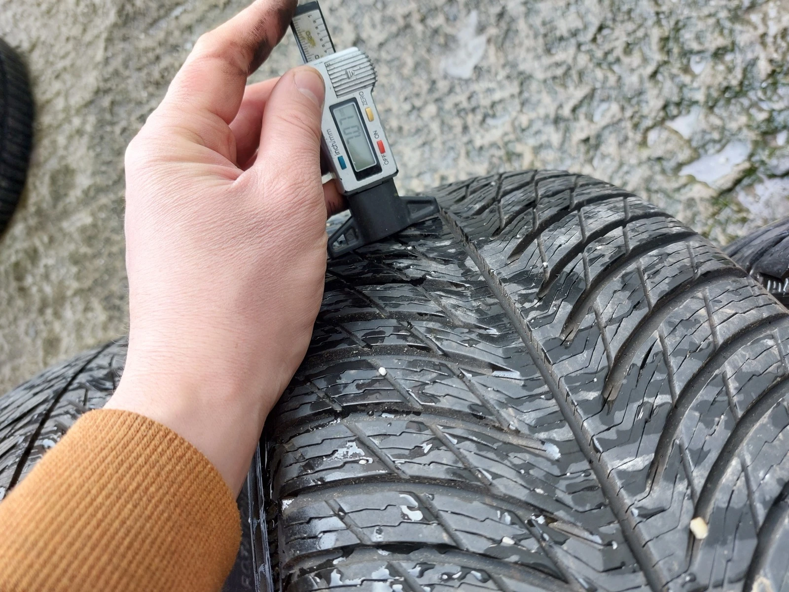    225/60R17 | Mobile.bg   12