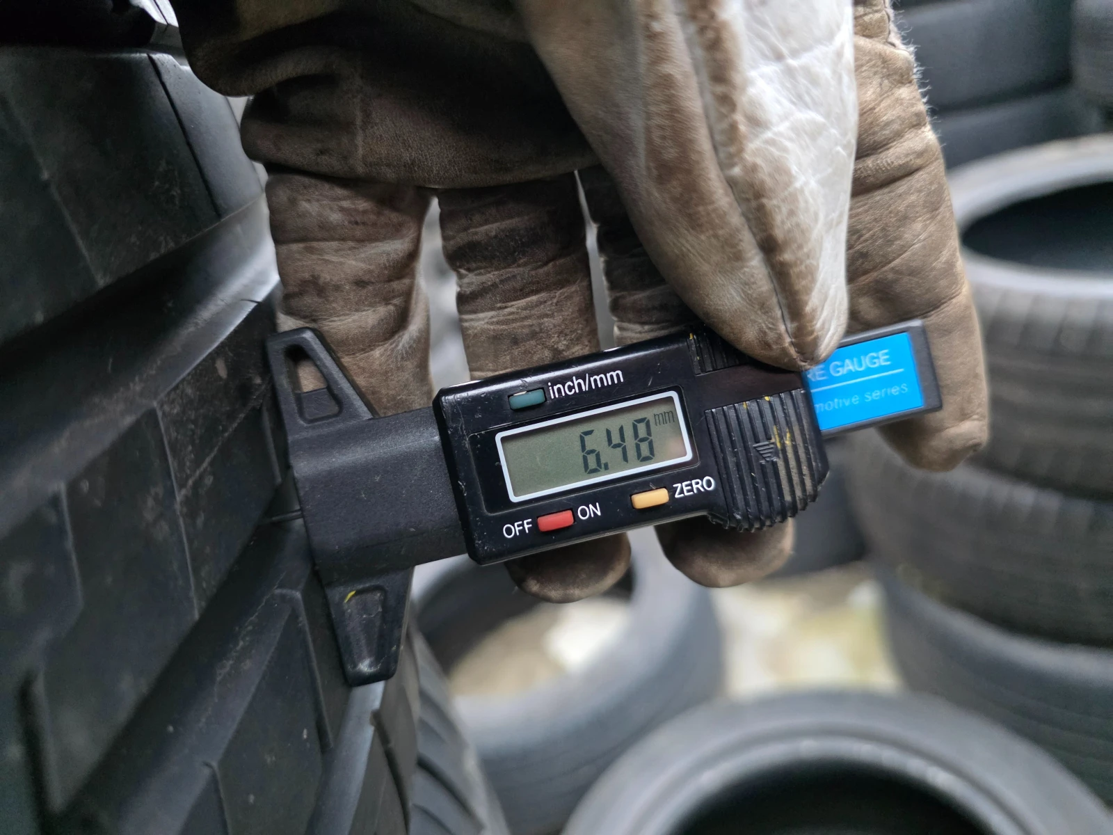 Гуми Летни 235/55R19, снимка 7 - Гуми и джанти - 53966676