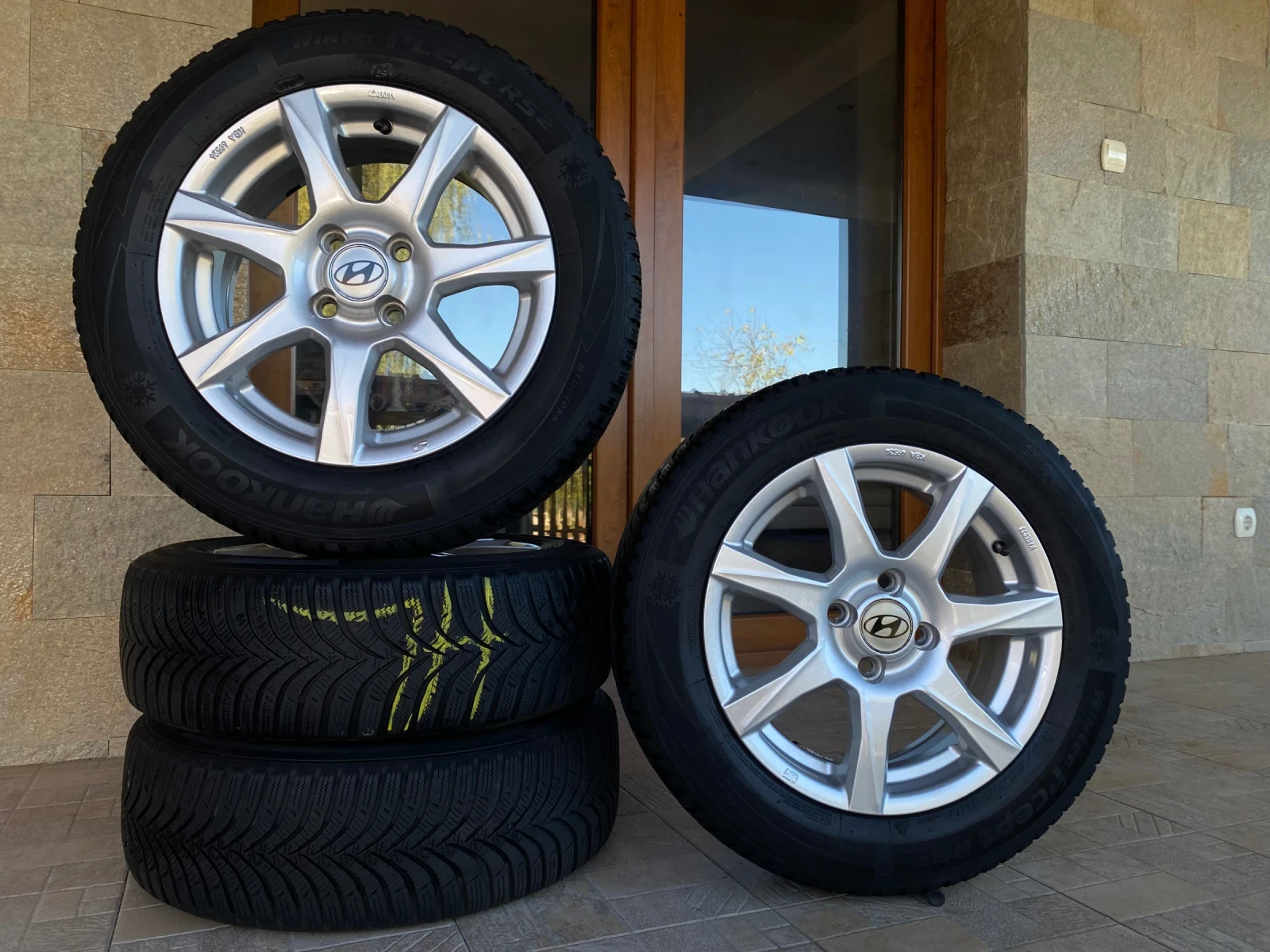 Гуми с джанти Hankook 185/65R15