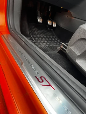 Ford Focus ST, снимка 11