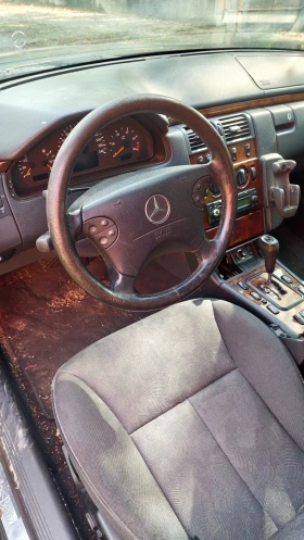 Mercedes-Benz E 220 2.2 CDI, снимка 7