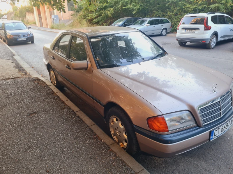 Mercedes-Benz C 250, снимка 3 - Автомобили и джипове - 47476565