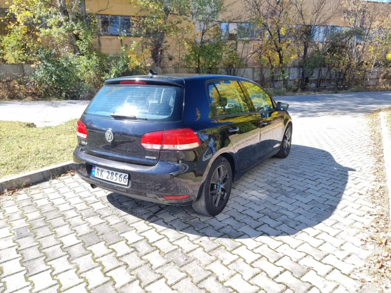 VW Golf 6 1.6 TDI, снимка 5 - Автомобили и джипове - 48022886