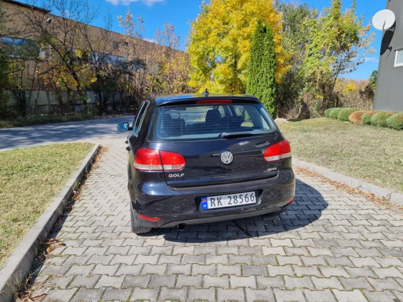 VW Golf 6 1.6 TDI, снимка 7 - Автомобили и джипове - 48022886