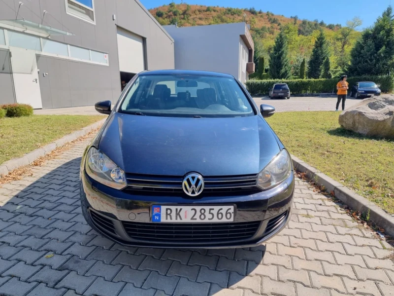 VW Golf 6 1.6 TDI, снимка 3 - Автомобили и джипове - 48022886