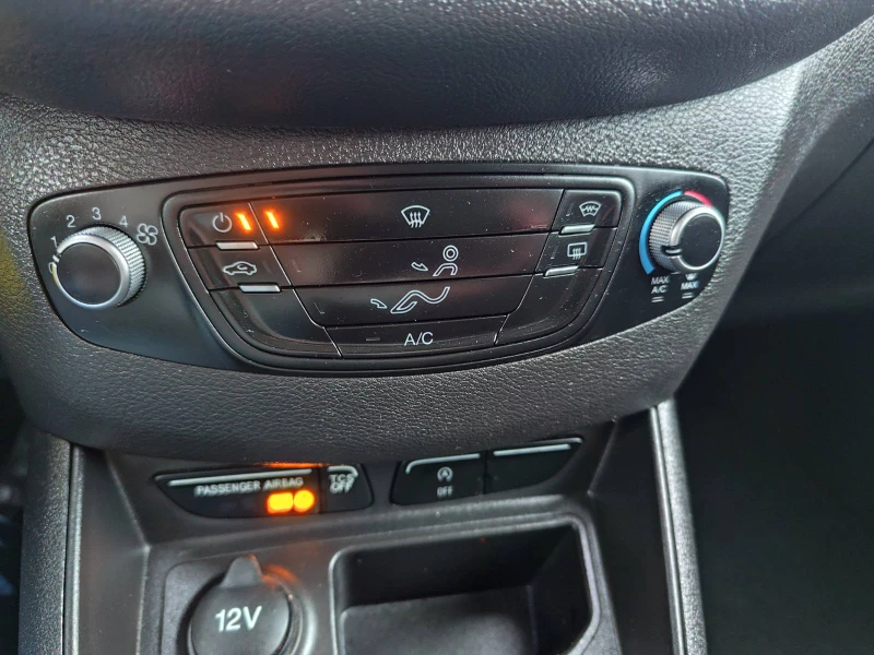 Ford Courier FORD Transit Courier 1.0 Trend, 100 к.с, снимка 12 - Автомобили и джипове - 52400105