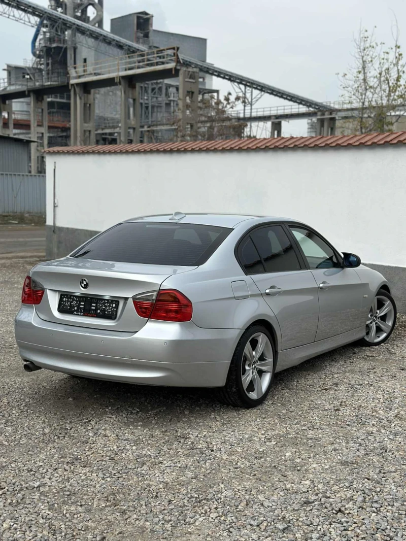 BMW 320 ПОДГРЕВ / НАВИГАЦИЯ / 163 , снимка 6 - Автомобили и джипове - 52878309