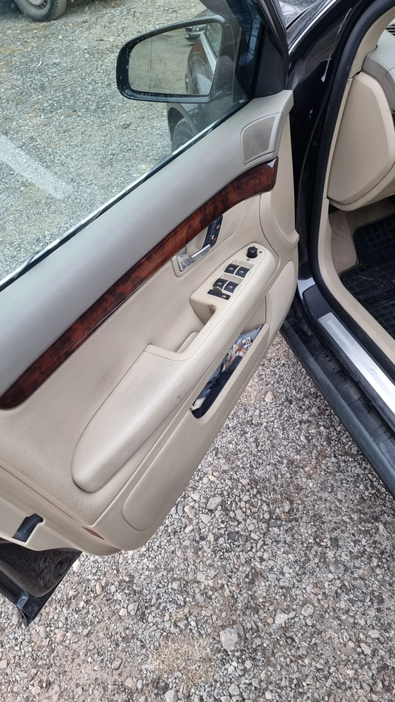 Audi A4, снимка 8 - Автомобили и джипове - 52970946