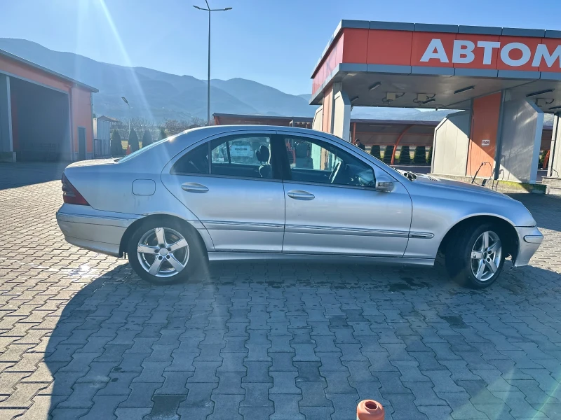 Mercedes-Benz C 270 Cdi, снимка 6 - Автомобили и джипове - 53013290