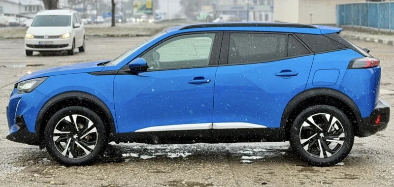 Peugeot 2008 1.2i 130кс * Автоматик* * CarPlay* * Led* , снимка 7 - Автомобили и джипове - 53410995