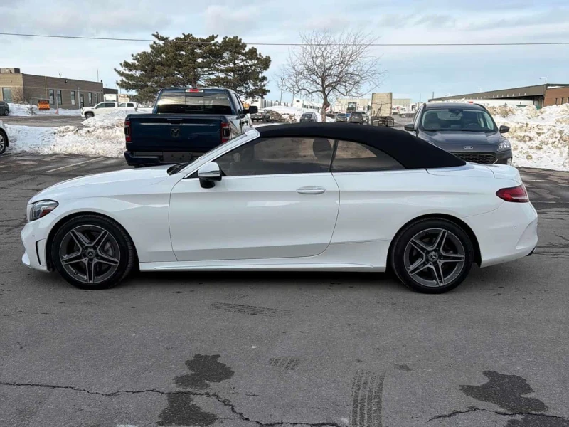 Mercedes-Benz C 300 AMG LINE/KEYLESS/HEATED SEATS, снимка 3 - Автомобили и джипове - 53535094