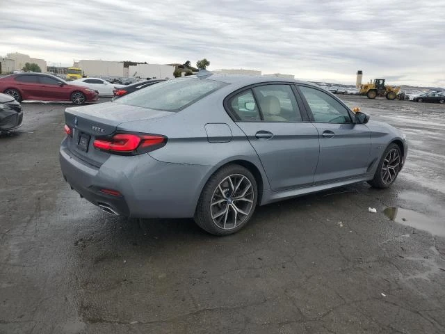 BMW 530E M Sport, снимка 4 - Автомобили и джипове - 48771474