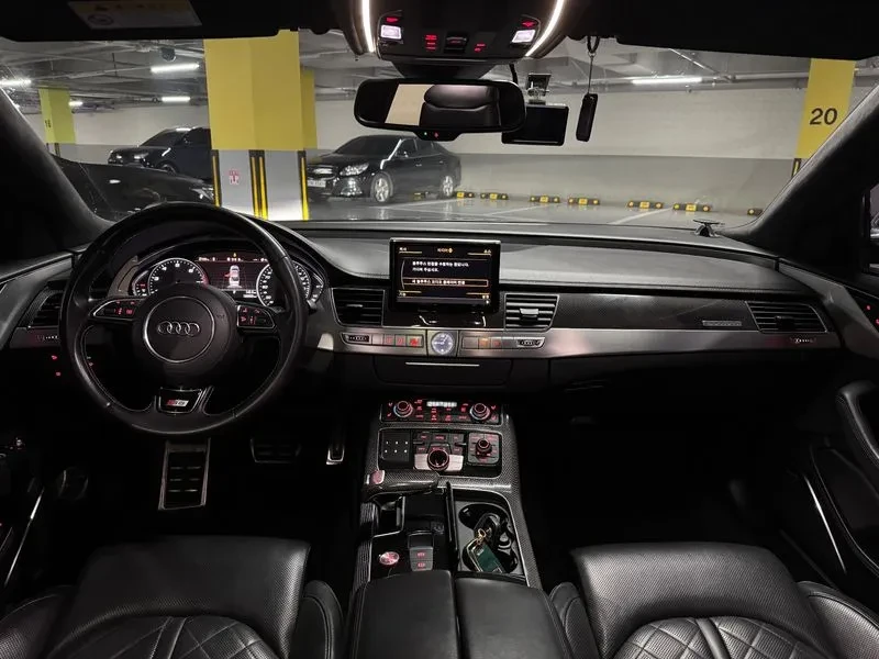 Audi S8 4.0 TFSI Quattro, снимка 7 - Автомобили и джипове - 55134051