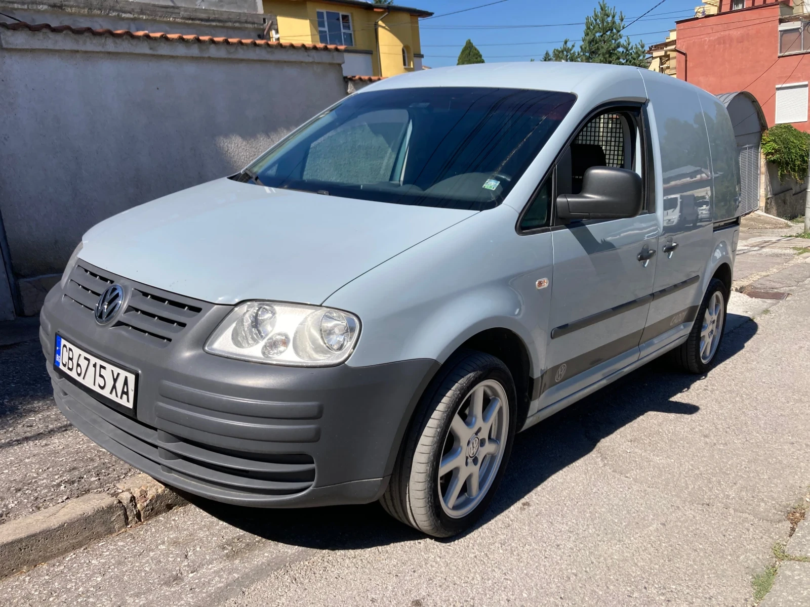 VW Caddy 2.0TDI-BMM - изображение 3