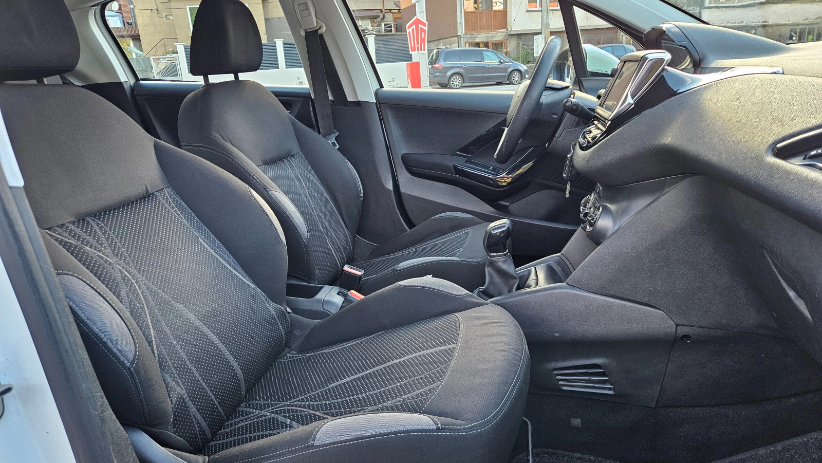 Peugeot 208 1.4 Hdi Klima/Navig | Mobile.bg   12