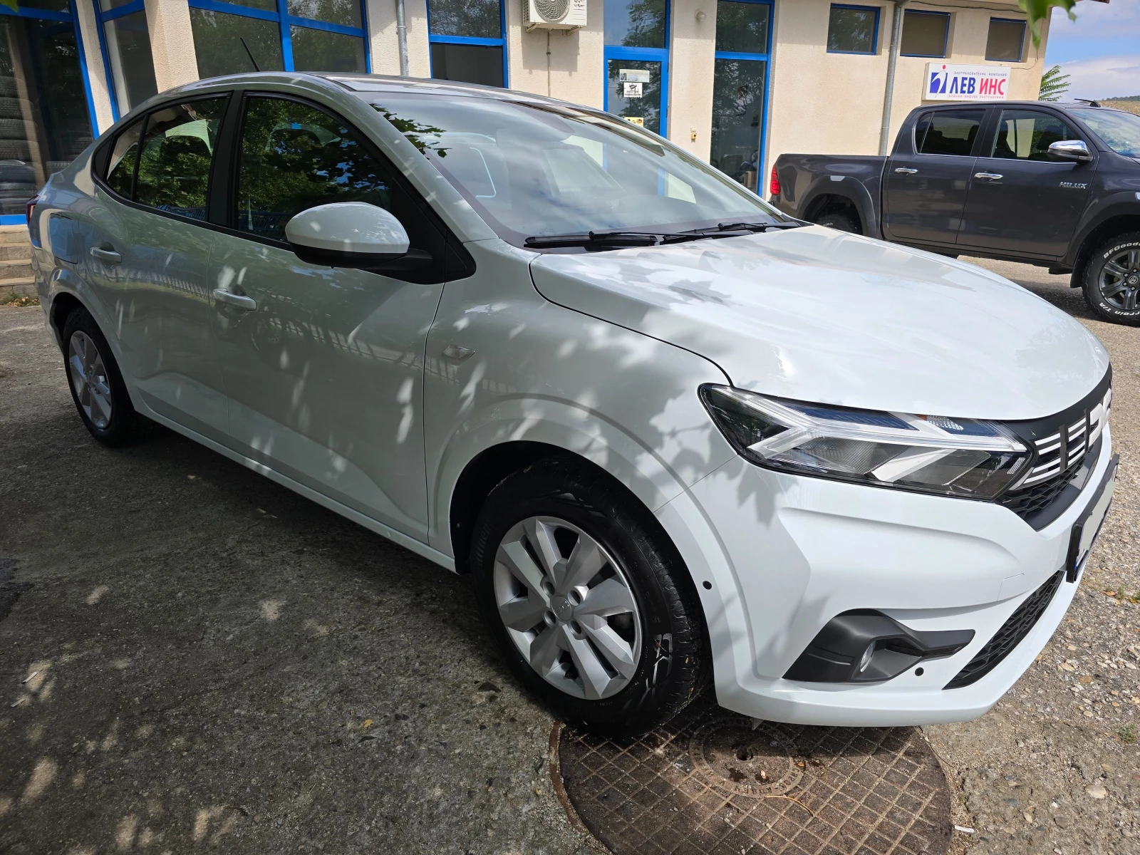 Dacia Logan Expression ECO-G 100 Гаранция - изображение 8