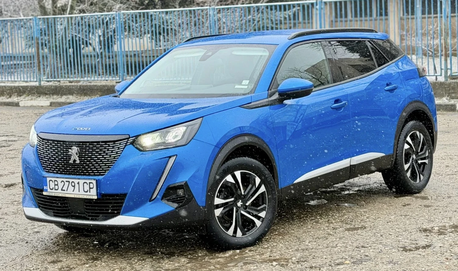 Peugeot 2008 1.2i 130�� * ���������* * CarPlay* * Led*  | Mobile.bg � ����������� 1